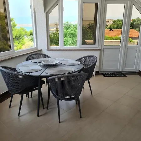 Apartment Ruzmarin *