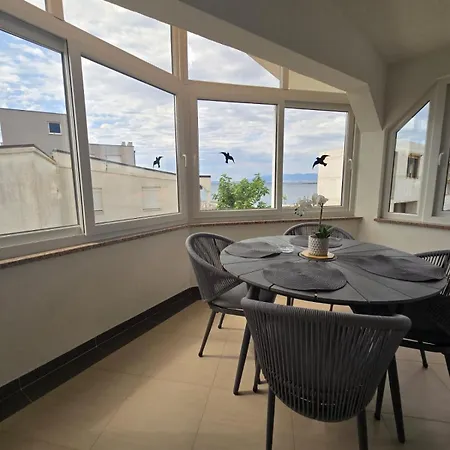 Apartment Ruzmarin